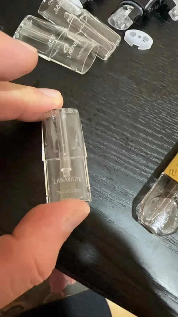 yfctcuylkviv.webp LANA透明一代通用注油電子煙倉|專利防漏密封工藝與流線氣道催生細膩綿密煙霧|注重隨身防漏與生活質感的商務族群必備